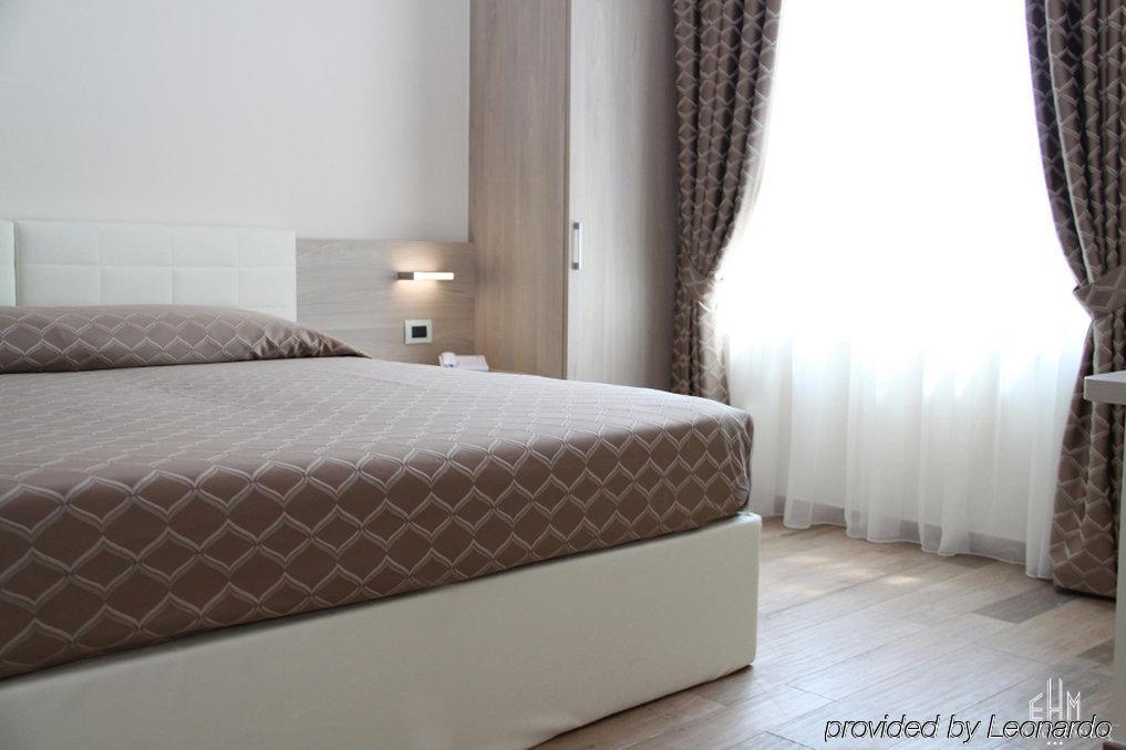 Expo Hotel Milan Парабиаго Екстериор снимка