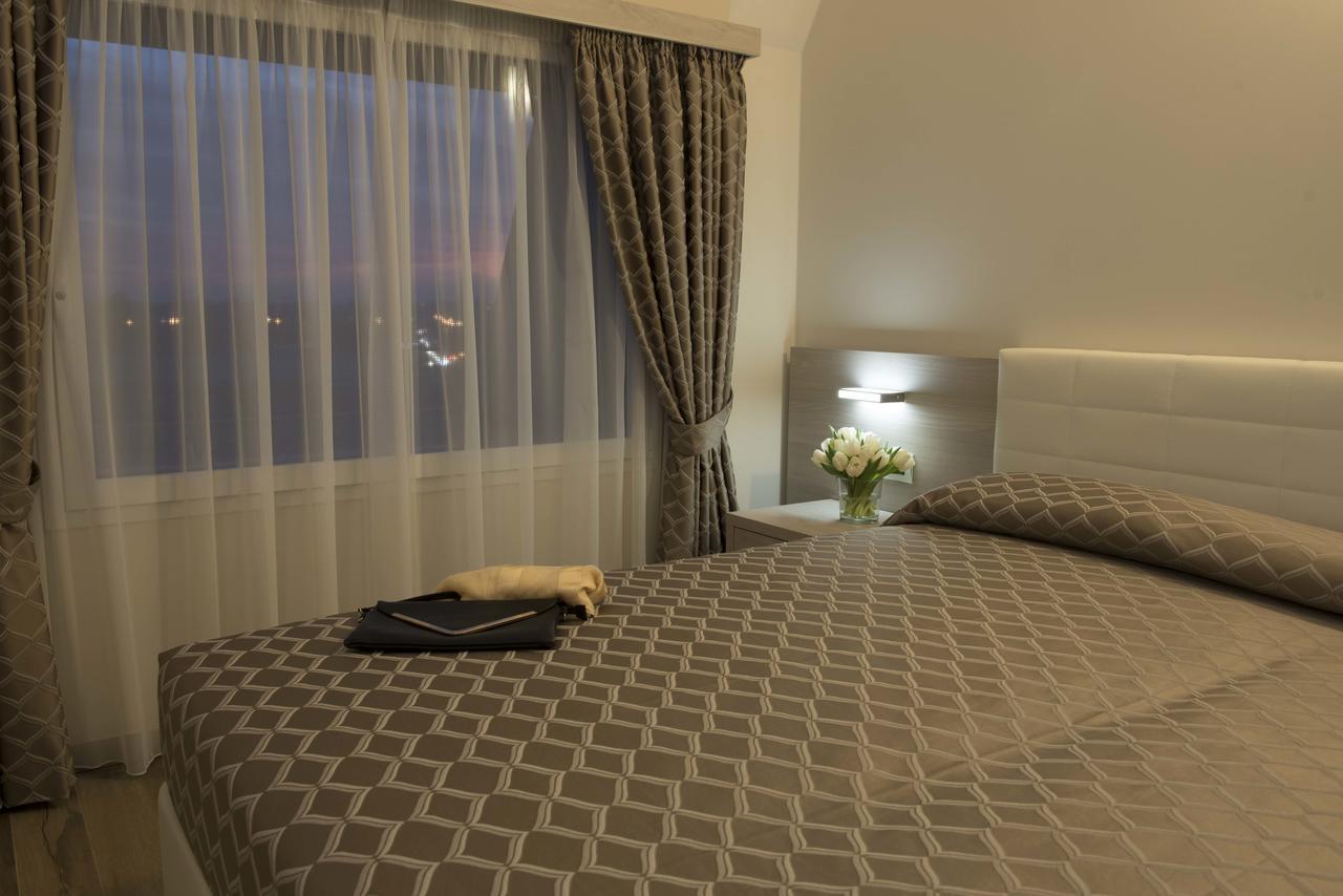 Expo Hotel Milan Парабиаго Екстериор снимка