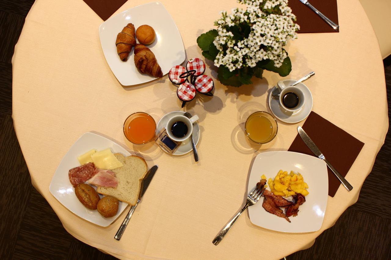 Expo Hotel Milan Парабиаго Екстериор снимка